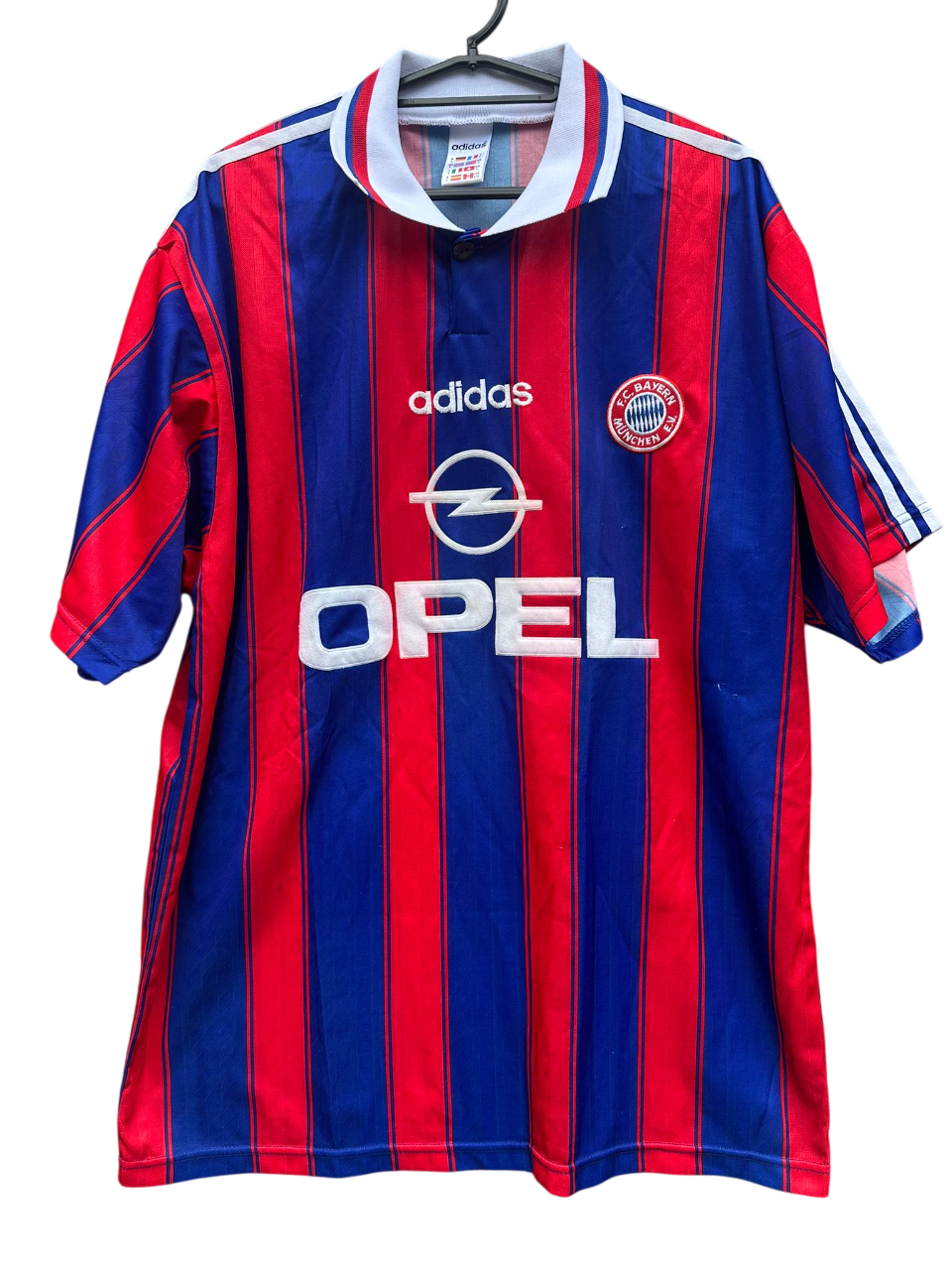 1995/1997 FC Bayern Munich Domicile (L)