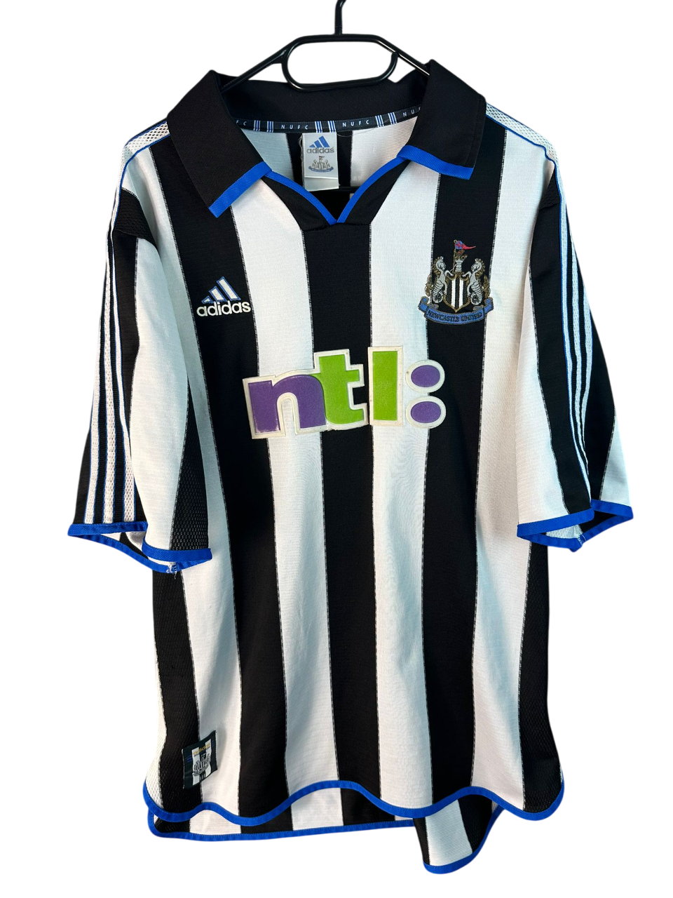 2000/2001 Newcastle Domicile (L)