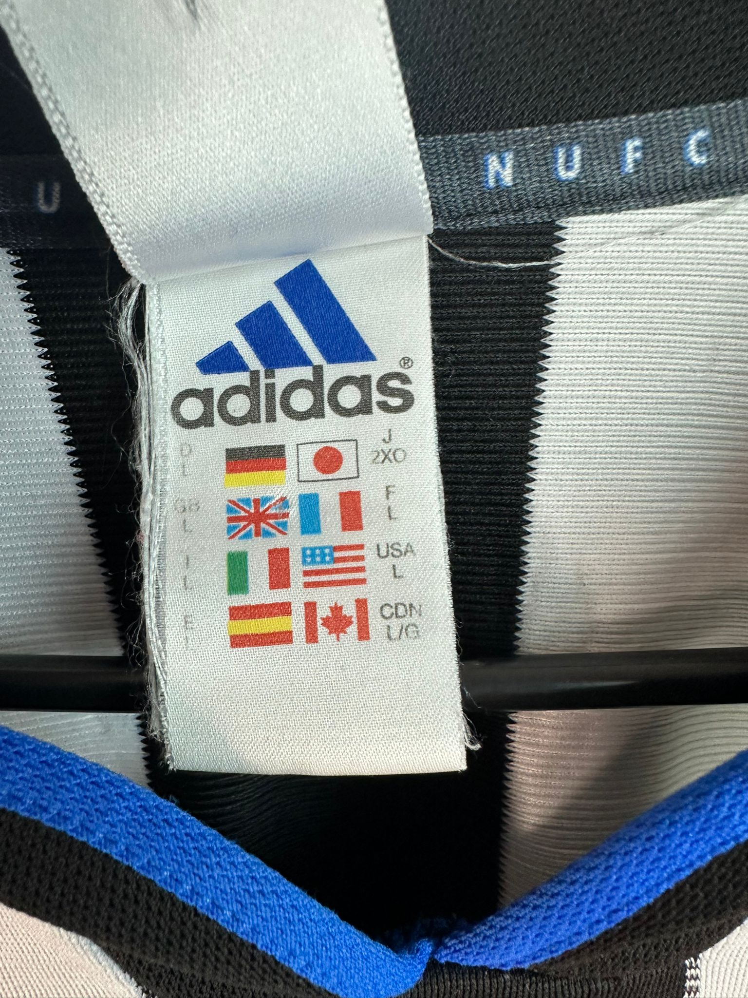 2000/2001 Newcastle Domicile (L)